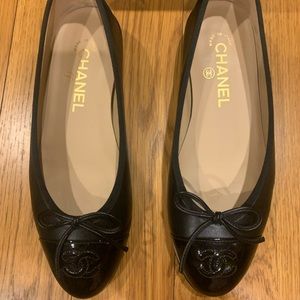 Chanel Black Ballet Flats Patent Leather Toe 37